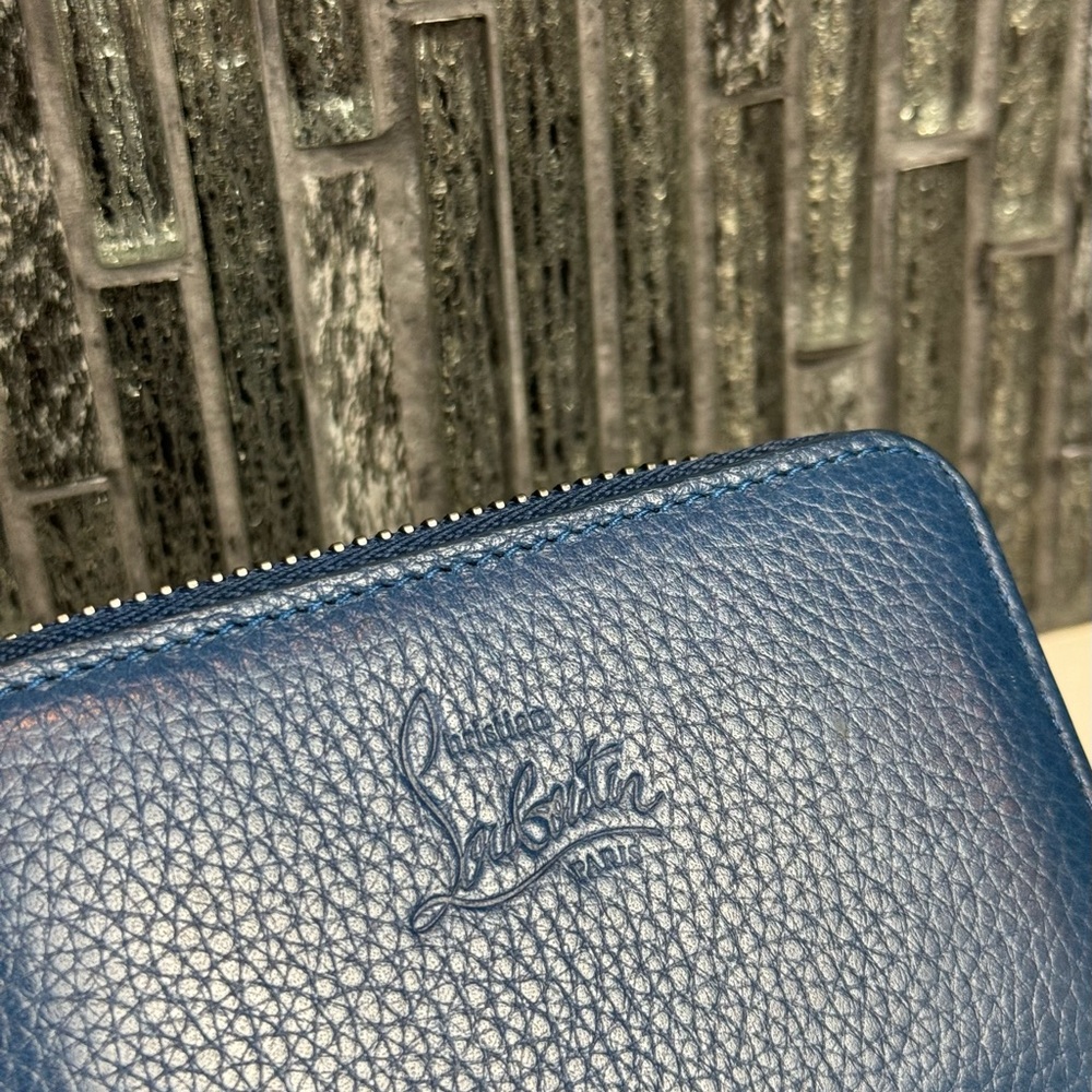 💙Christian Louboutin Panettone Blue Leather Multi Stud Spike Zip Wallet - Picture 8 of 14